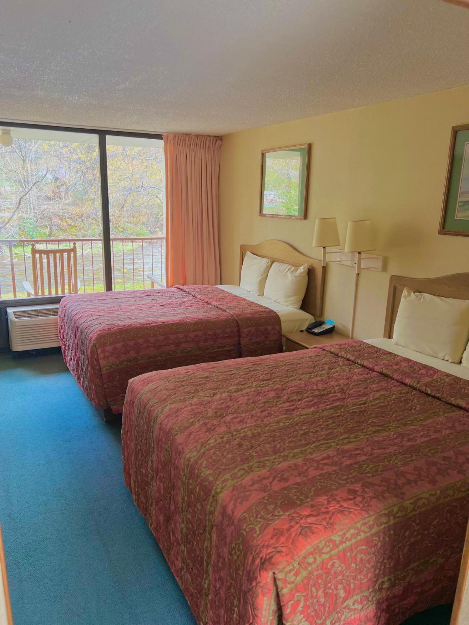 Newfound Lodge On The River Cherokee Esterno foto