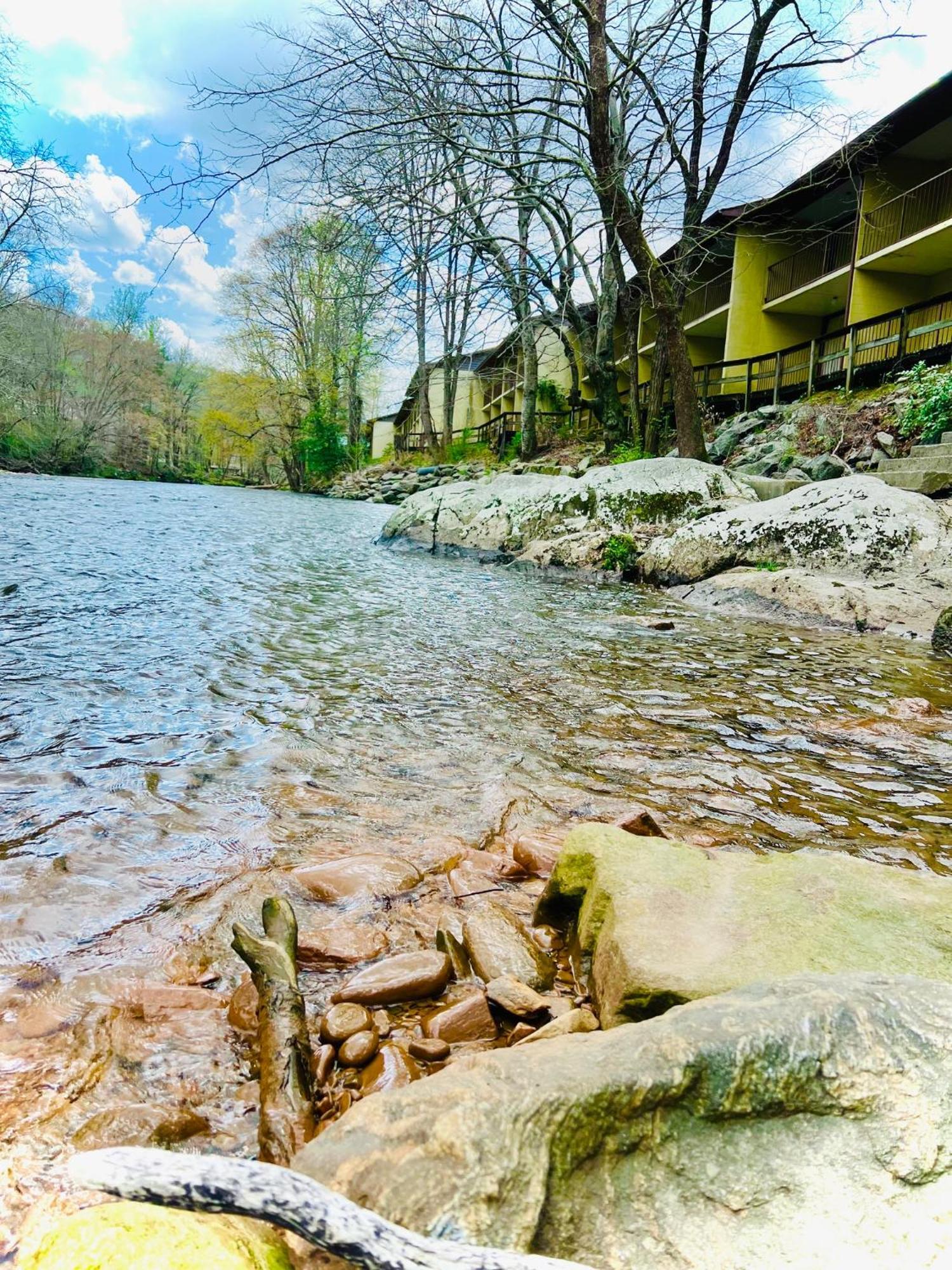 Newfound Lodge On The River Cherokee Esterno foto