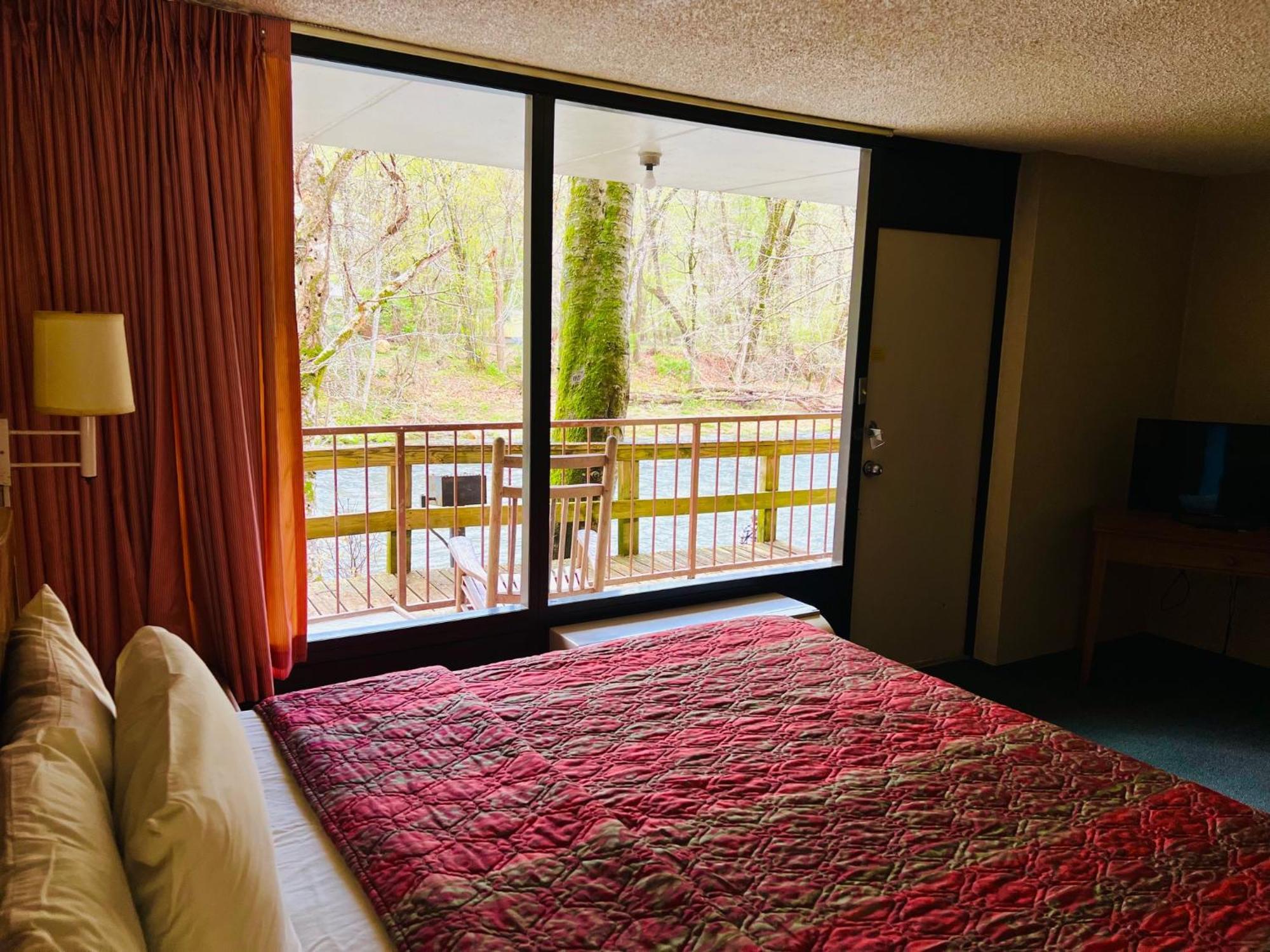 Newfound Lodge On The River Cherokee Esterno foto
